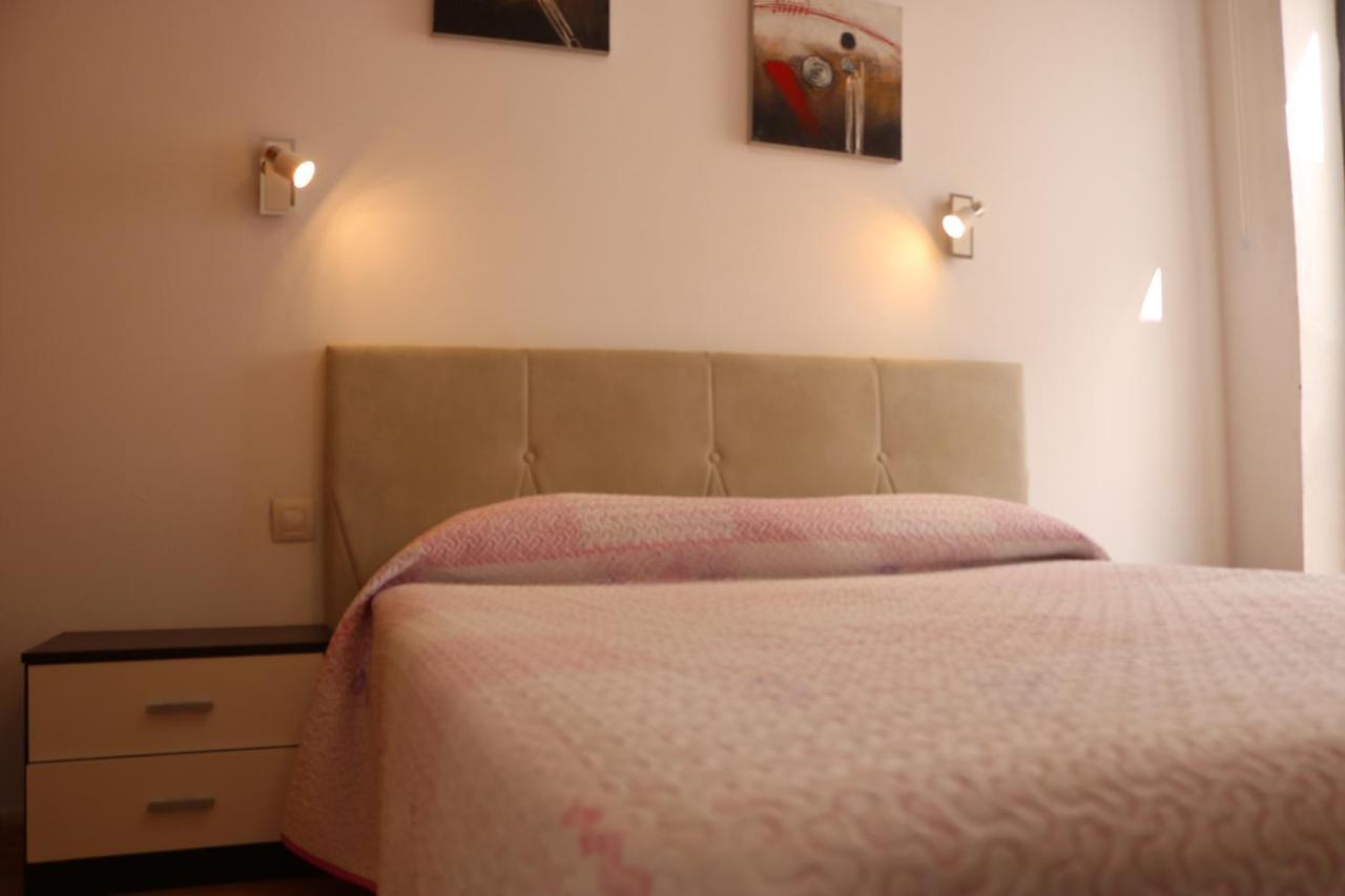 Apartamentos La Carmen Arrecife  Bagian luar foto